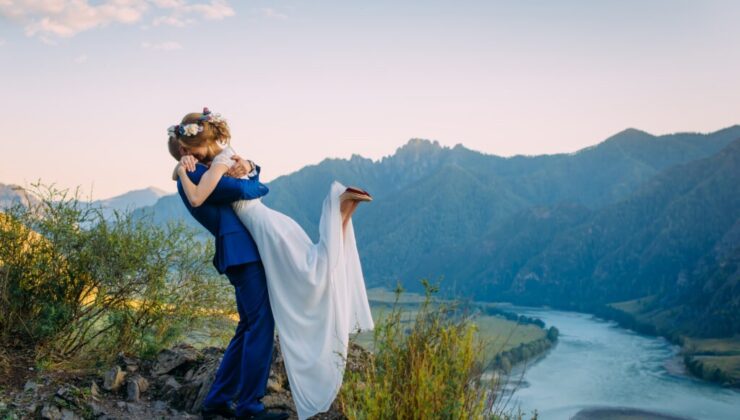 Düğüne Giden Yolda Aradığınız Her Şey