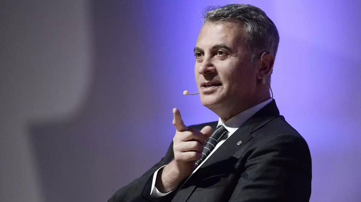 Fikret Orman, Beşiktaş başkanlığına aday olup olmayacağını canlı yayında açıkladı
