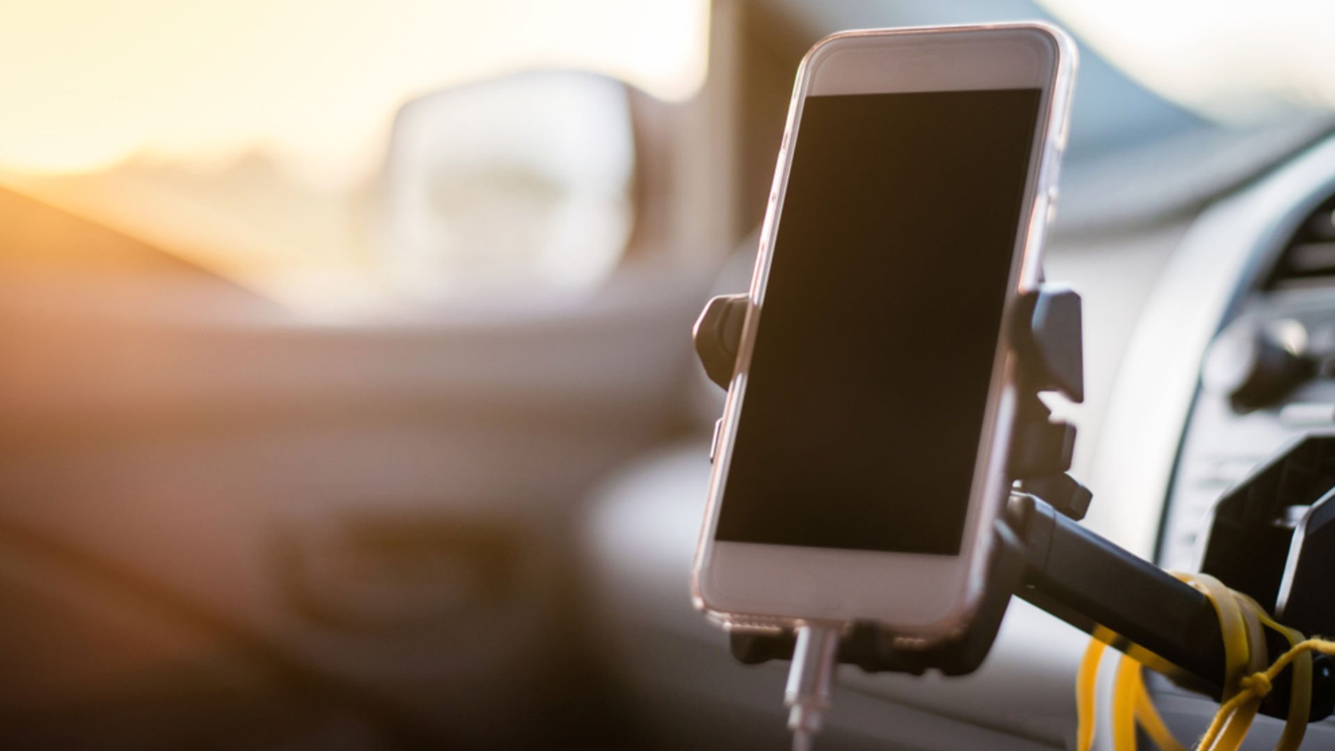 Yolda çocukların dinleyebileceği podcastler